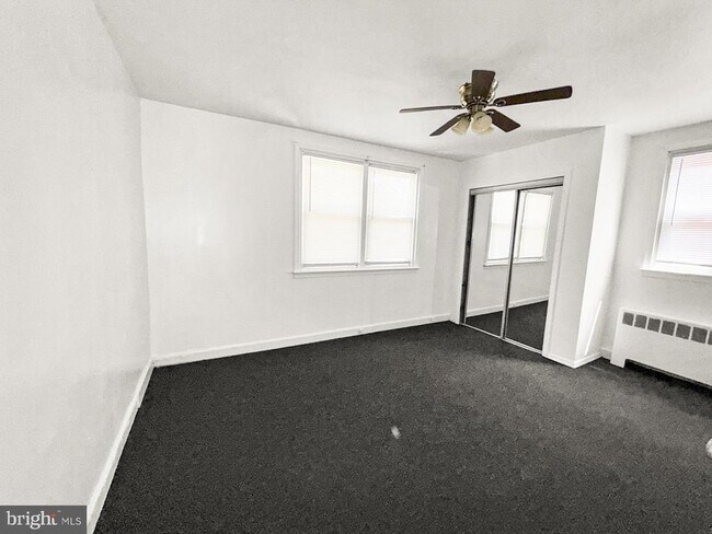 Building Photo - 5971 Woodcrest Ave