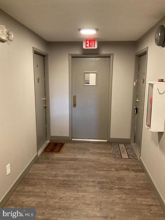 Building Photo - 3502 Lochearn Ct