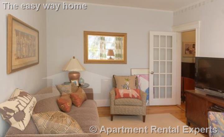 Building Photo - 1699 Cambridge St