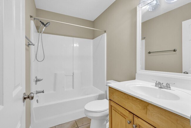 Building Photo - No "BAH HUMBUG" fees here! Rents always include high speed internet, cable, water, sewer, trash &...