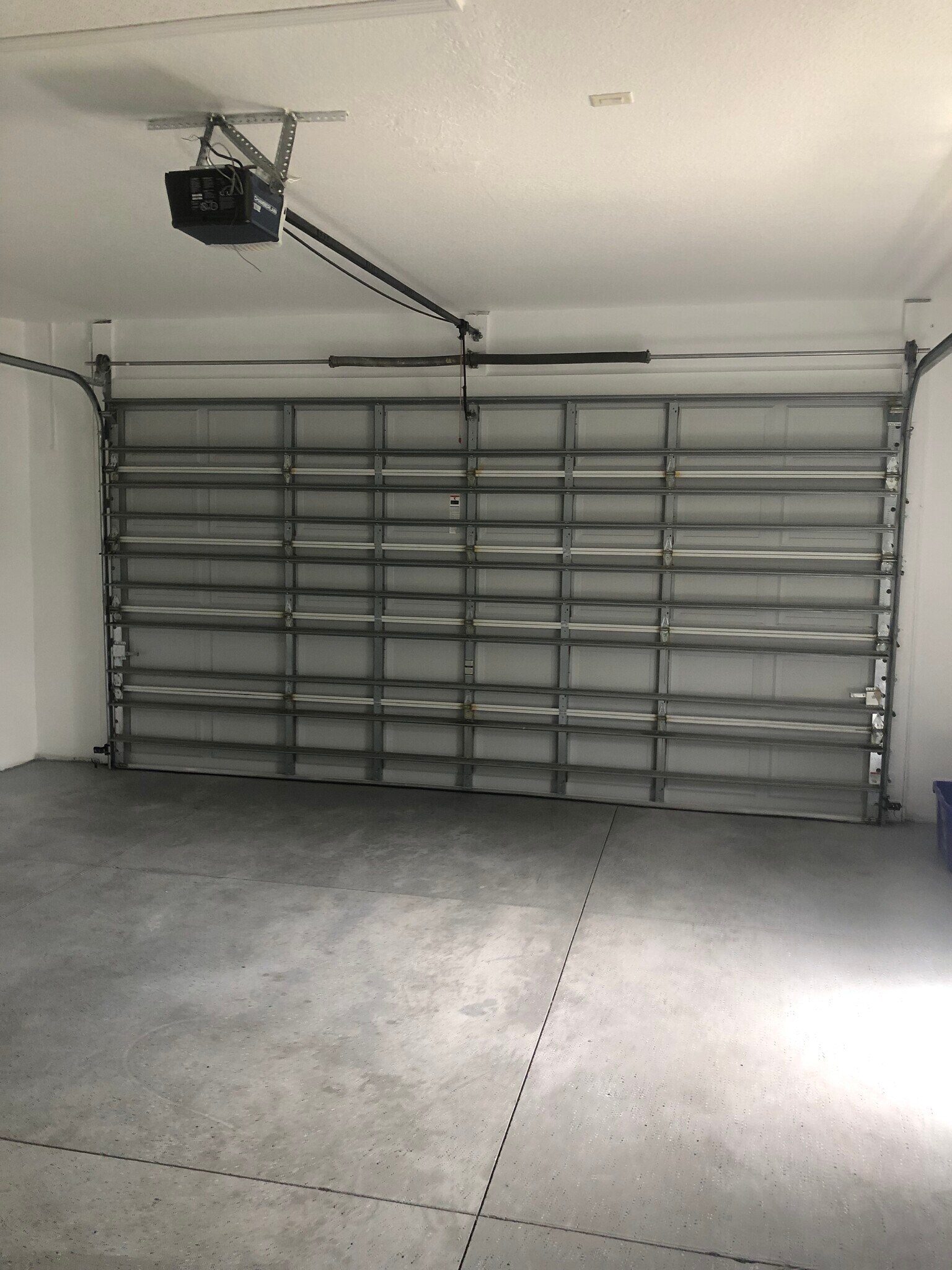 Building Photo - 7252 Perennial Rd