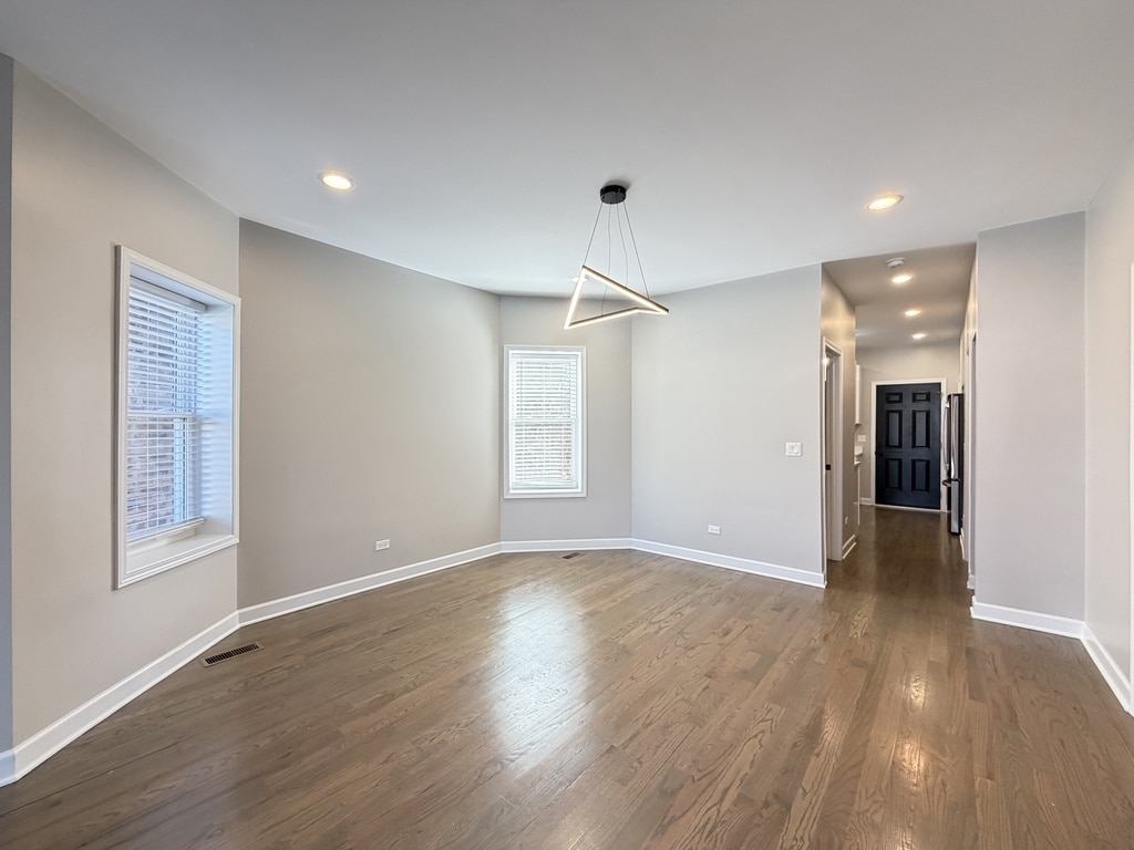 Building Photo - 3131 N Marmora Ave