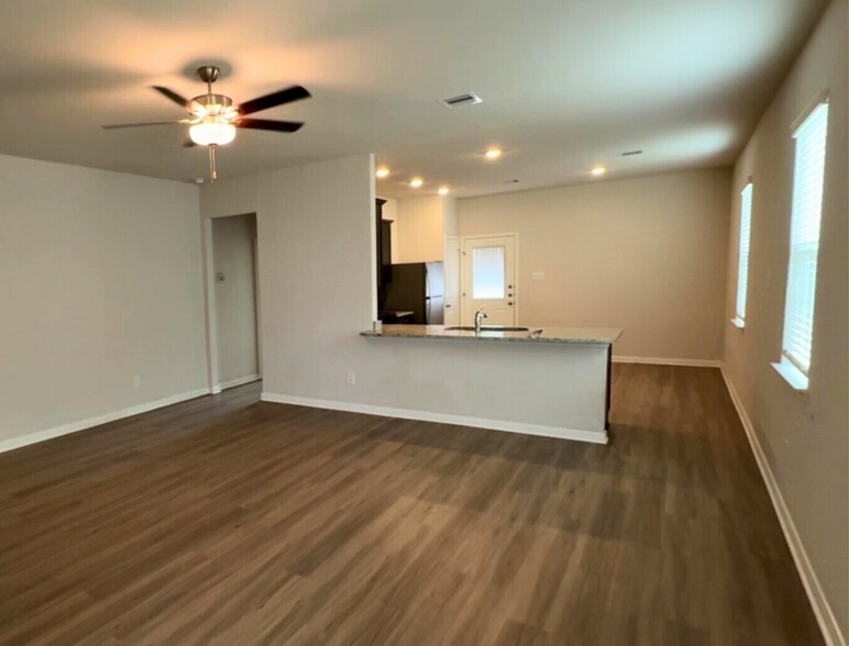 Building Photo - 15534 Caramel Spgs Dr