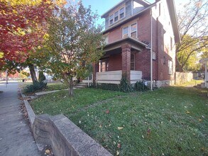 Building Photo - Incredible 6 Bedroom Home OSU Campus – Ren...