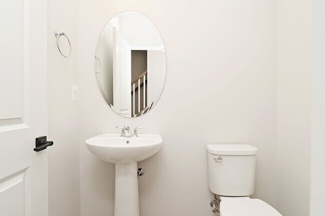 Building Photo - Dog-Friendly Townhome in Dunlora Park