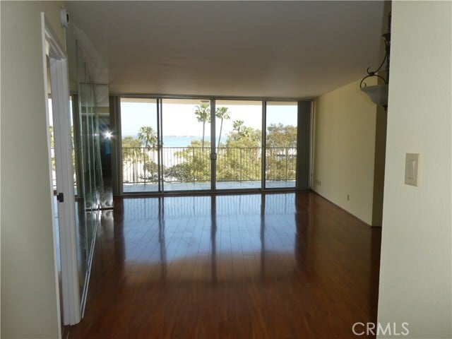 Building Photo - 700 E Ocean Blvd