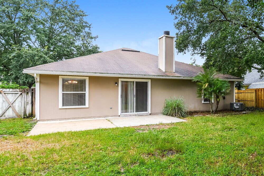 Building Photo - 552 Sparrow Branch Cir