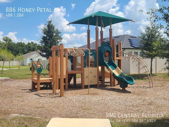 Building Photo - 886 Honey Petal Ln