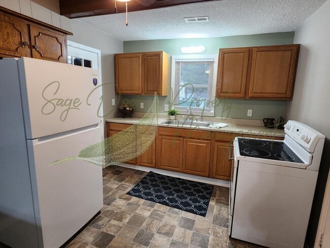 Building Photo - DESIRABLE RAYTOWN LOCATION!!!