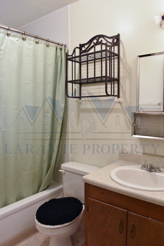 Building Photo - 107 S Taylor St