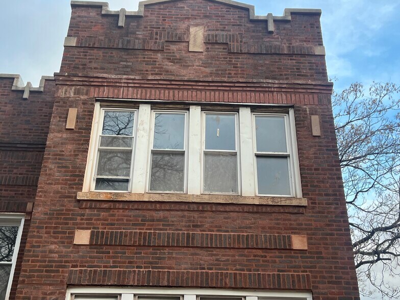 Building Photo - 9037 S Bishop St