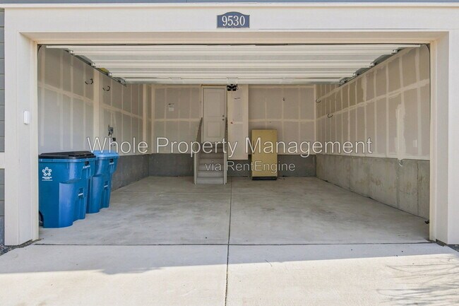 Building Photo - 9530 Sedalia St