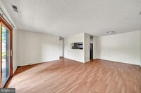 Building Photo - 601 Ravens Crest Dr