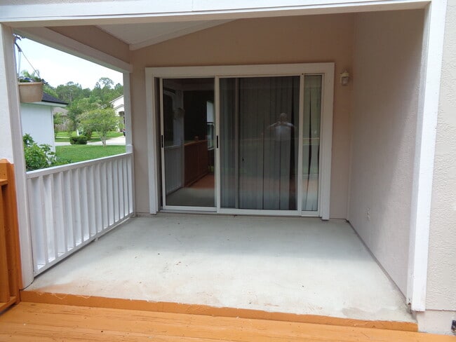 Building Photo - 153 Dover Bluff Dr