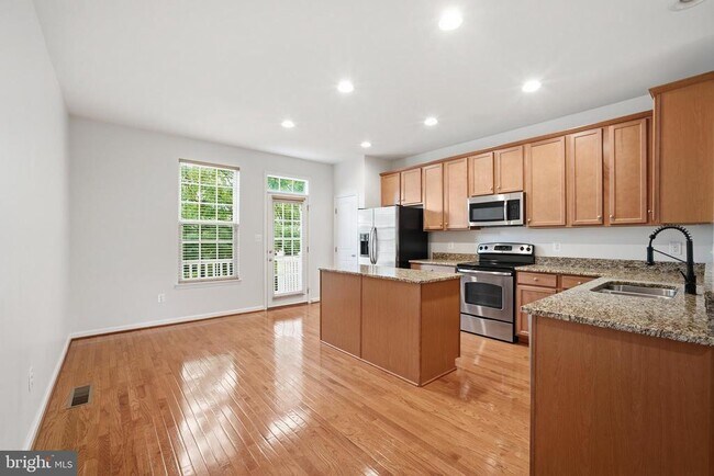 Building Photo - 14158 Cannondale Way