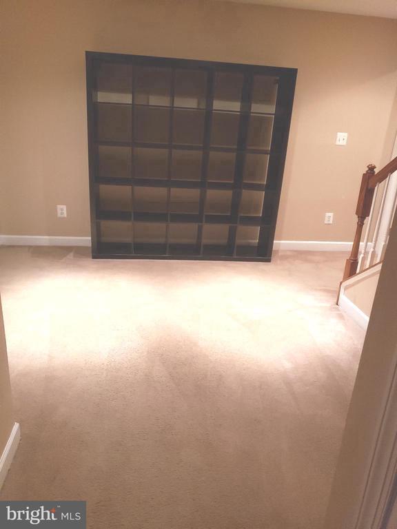 Building Photo - 2707 Hollywell Ct