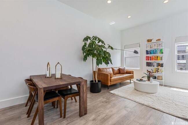 Building Photo - 1620 Broadway