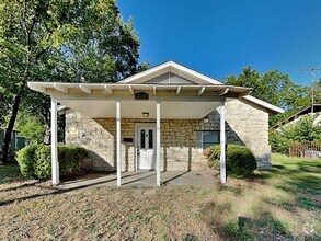 Building Photo - Country Living is awaiting you!