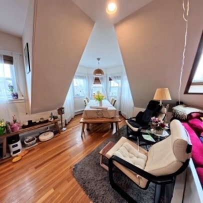 Building Photo - 185 Davis Ave