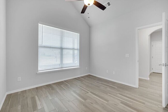 Building Photo - 4/2/2 Dream Home in Owasso!