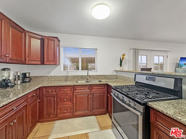 Building Photo - 10328 Firmona Ave