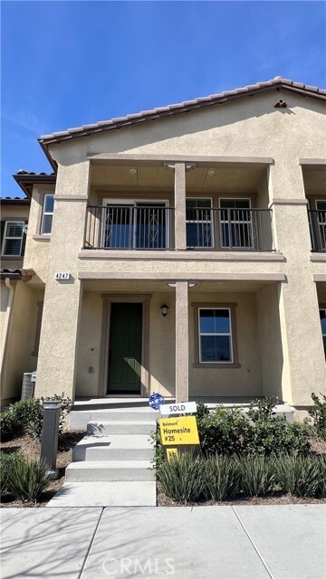 Building Photo - 4247 S Hermosa Paseo