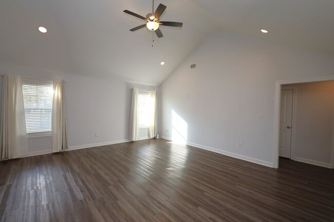 Building Photo - 2527 Naples Ln