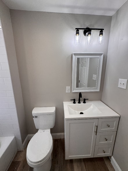 Building Photo - 615 W Columbus Ave