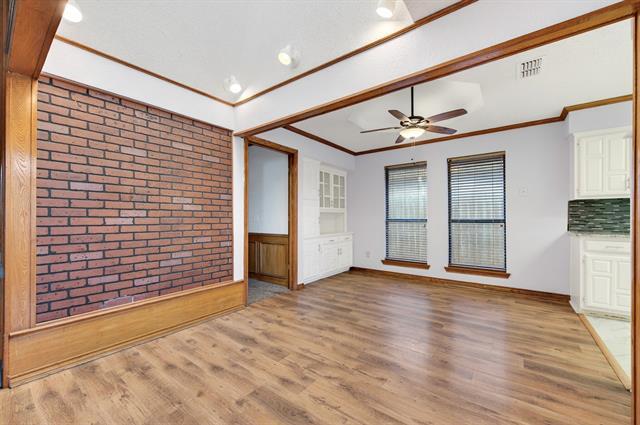 Building Photo - 918 Green Brook Dr