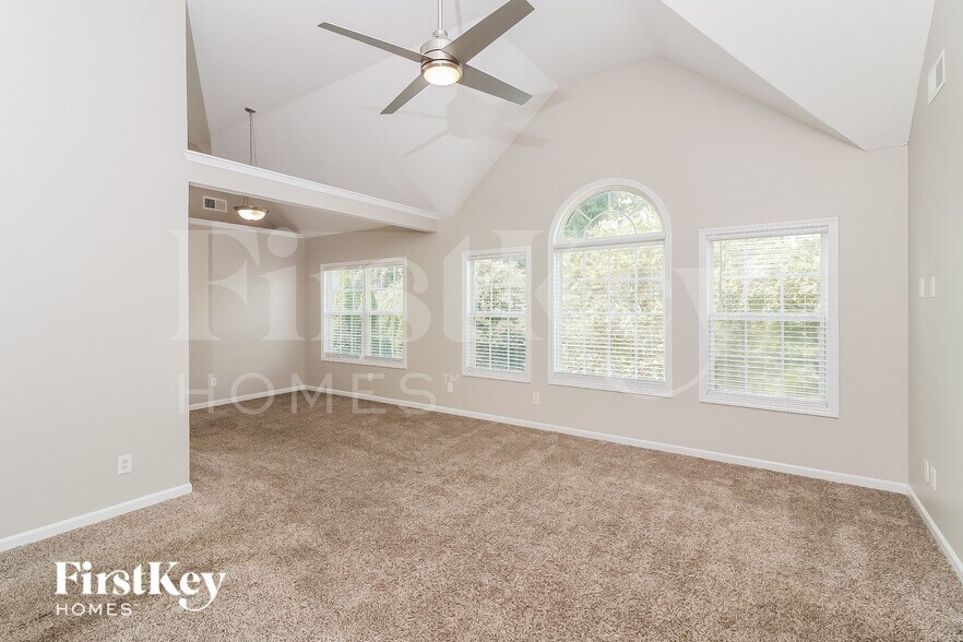 Building Photo - 326 Hambrick Park