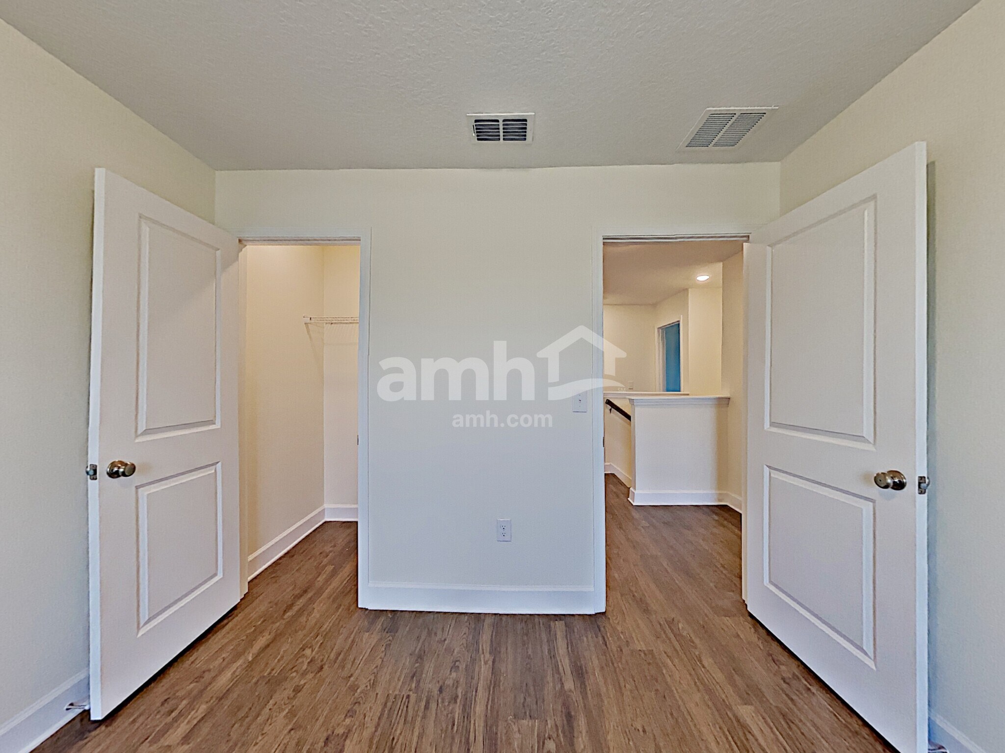 Building Photo - 4714 Reisswood Loop