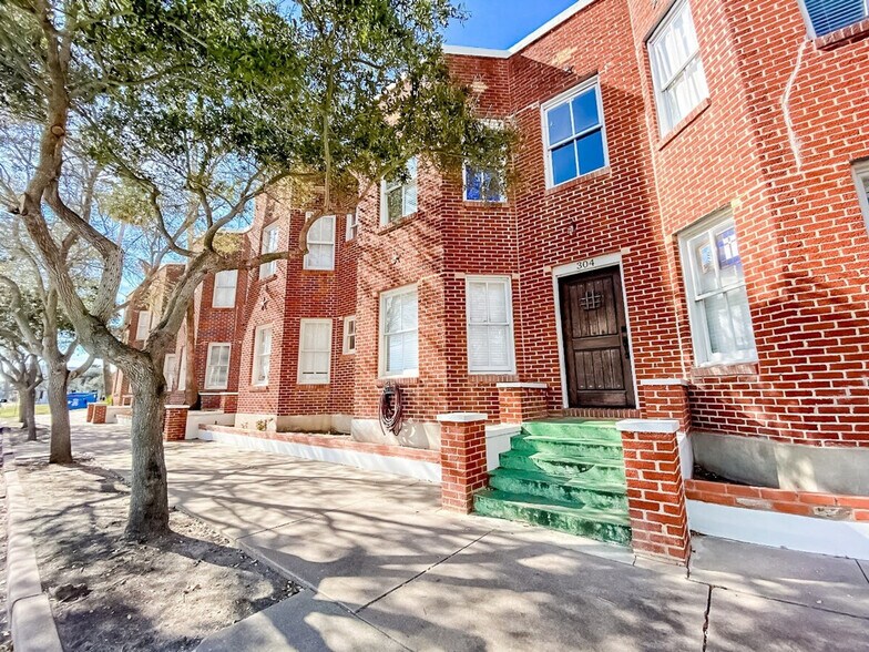 Building Photo - 306 Power St