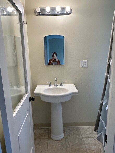 Building Photo - 7 Franklin St