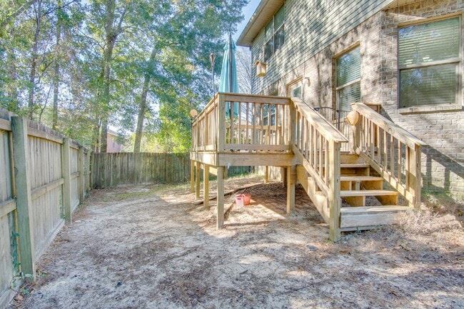 Building Photo - Modern 4BR/3BA Home Near NAS Pensacola – $500 Off Deposit for Qualified Active Duty Military – Pr...