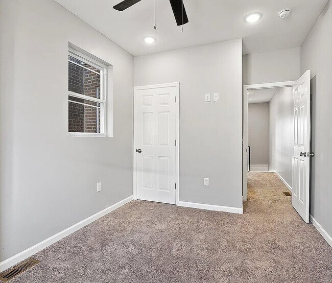 Building Photo - 1754 Georges Ln