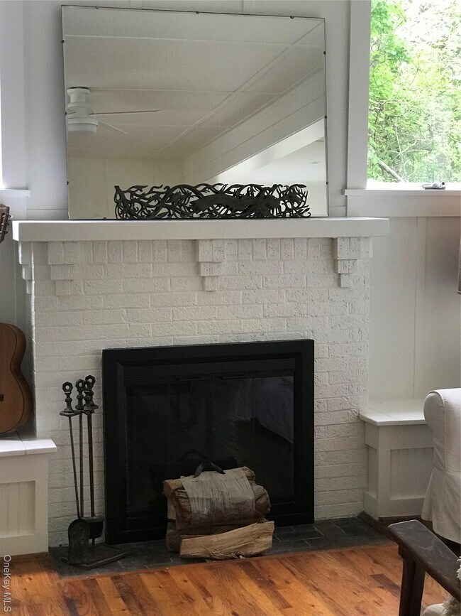 Building Photo - 33 Duneway Ave