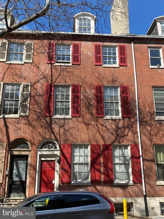 Building Photo - 1205 Spruce St