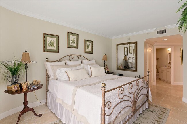 Building Photo - 6365 Collins Ave