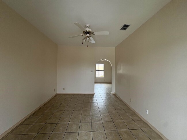 Building Photo - 4419 Springfield Ave