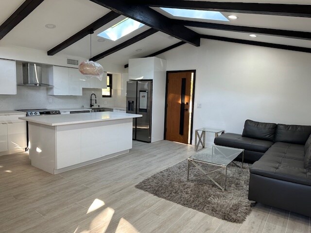 Building Photo - 22421 Mulholland Dr