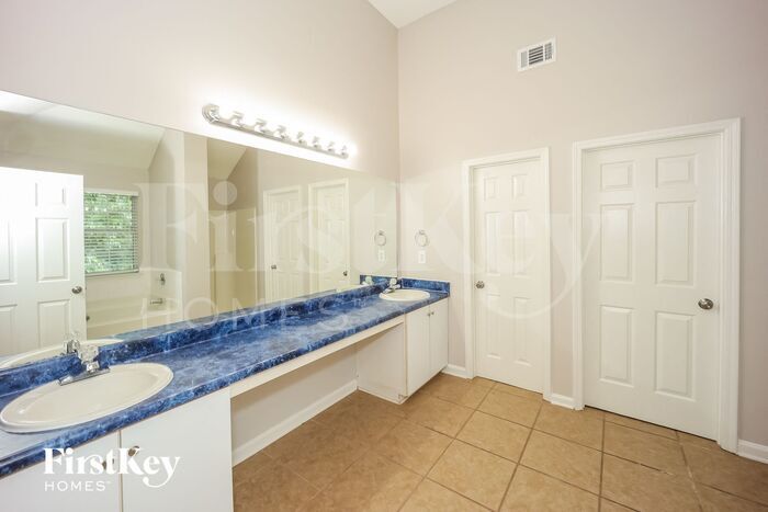 Building Photo - 3823 Riverview Ferry Crossing