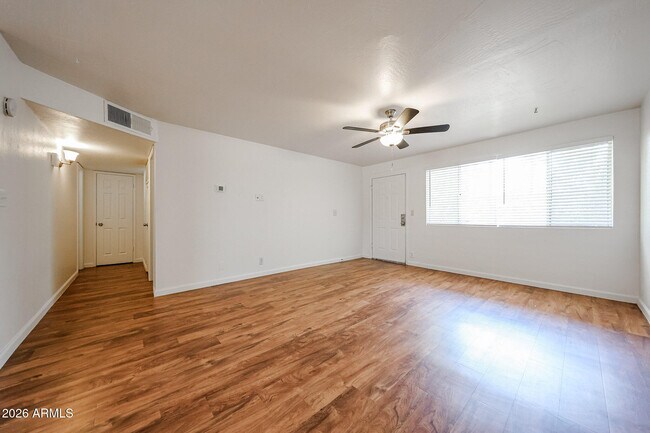 Building Photo - 1111 E Turney Ave