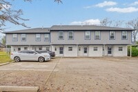 Building Photo - Spacious Rental - Minutes from Downtown Nashville!