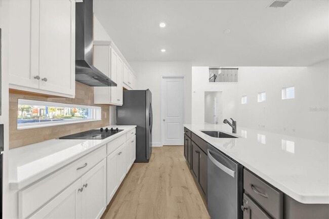 Building Photo - 10270 Pearson Ave