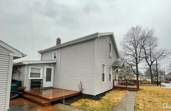 Building Photo - 4BD/1.5BA Home For Rent In Valpo