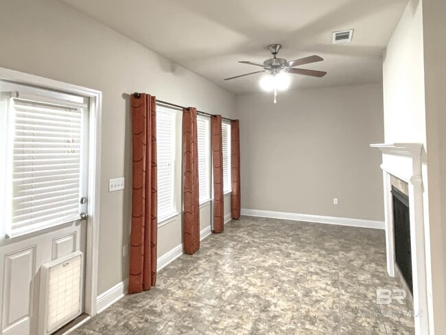 Building Photo - 609 Royal Troon Cir