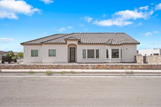 Building Photo - 629 Paseo Modesto Dr