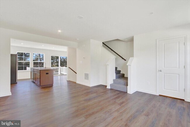 Building Photo - 105 Homestead Dr