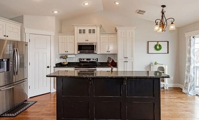 Building Photo - LOCATION, LOCATION, LOCATION - 4 Bedroom 3 Bath Home with TONS of storage. THIS PRICE INCLUDES TH...