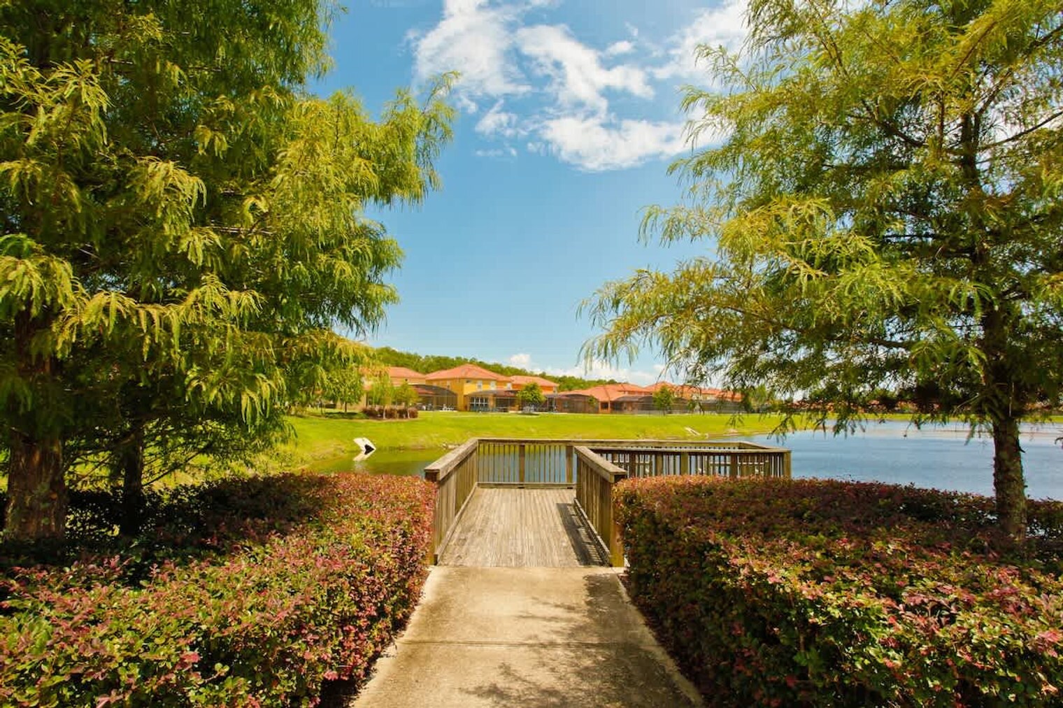 Building Photo - 481 Las Fuentes Dr